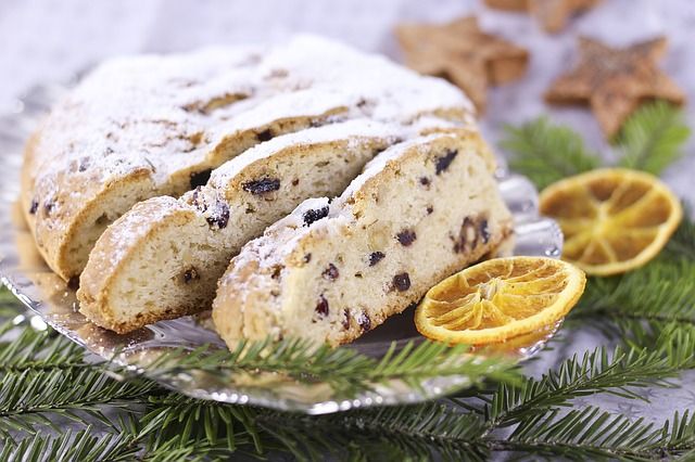 christmasstollen108495464035459