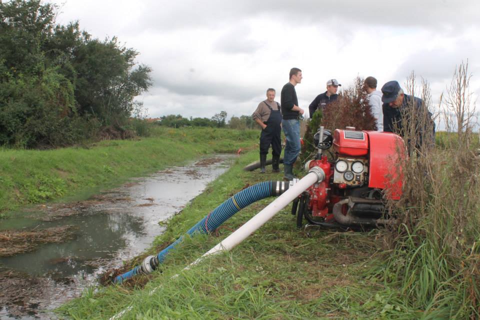 1070410382837394719758434046376