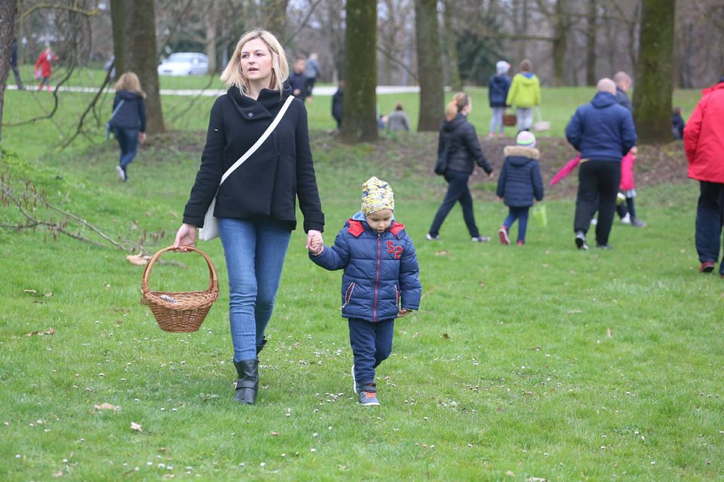 2988366710214694487172783834443