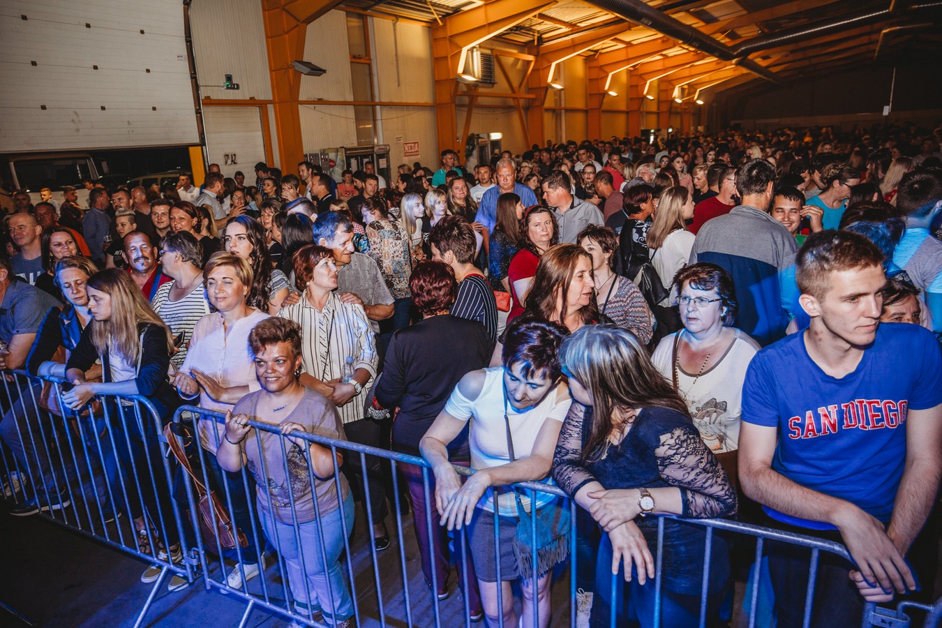 VIDEO I FOTO Neda Ukraden u Nedelišću okupila fanove svih generacija