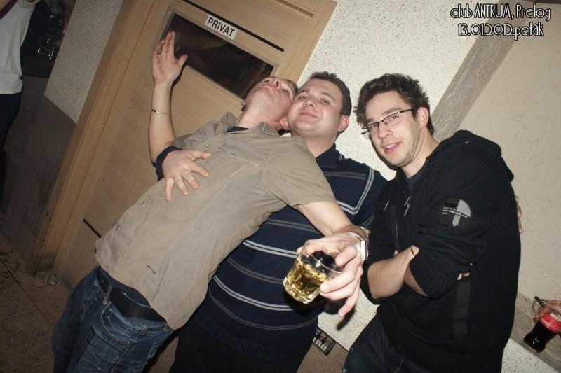 slika0025 Antrum (Petak, 13.1.2012) slika0025 Antrum (Petak, 13.1.2012)