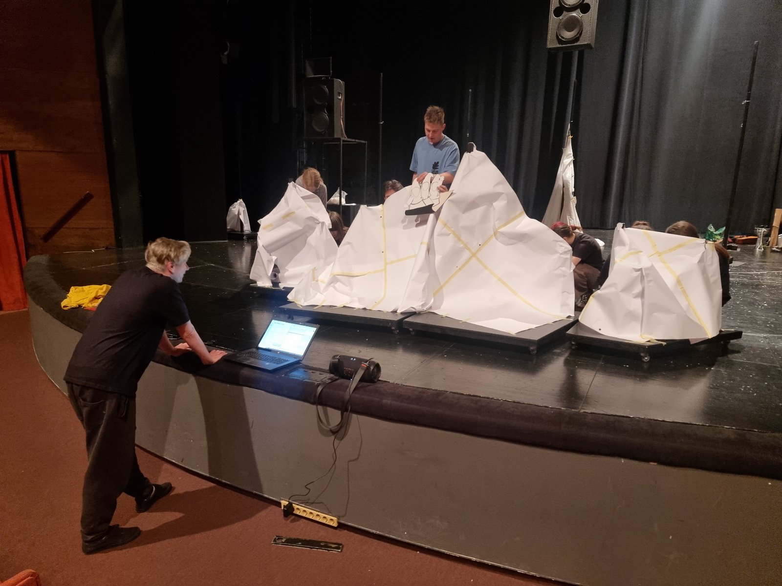 Predstava ‘Posljednja pahulja’ Dramskog studija Dada