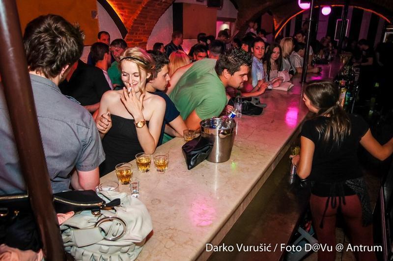 slika00063 Antrum (Subota, 28.6.2014. – Sandra Afrika)