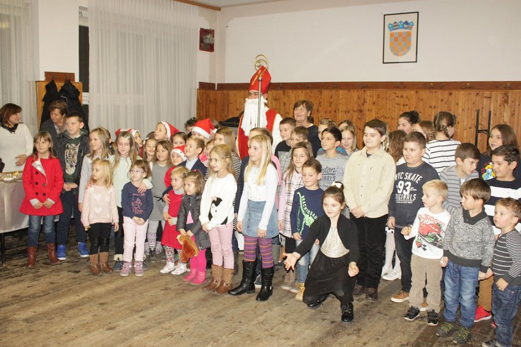 161204svnikoladhrascan43168134