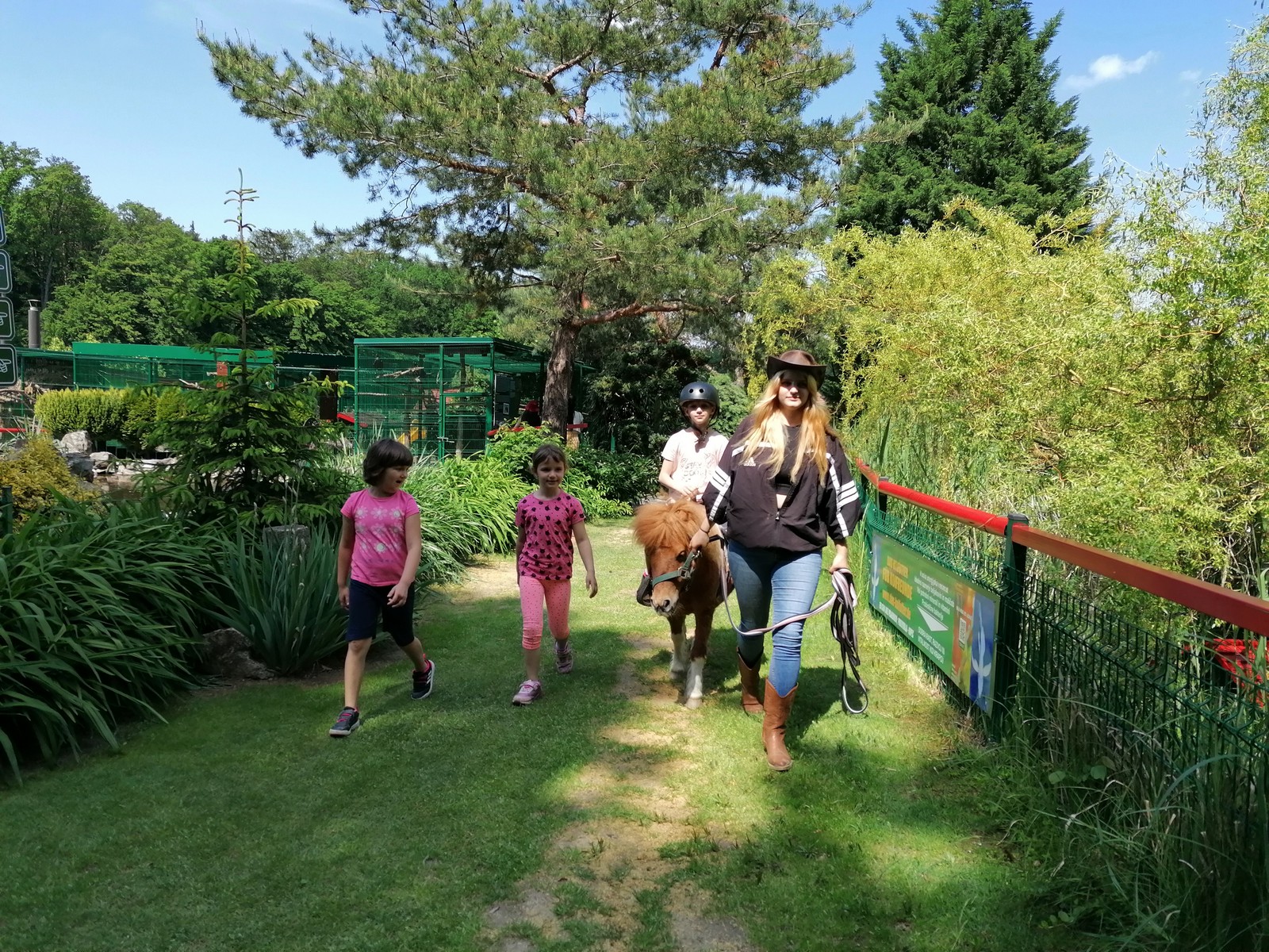 DJEČJI VRTIĆ RIBICA Djeca, odgojiteljice i roditelji posjetili zoološki vrt u Sloveniji