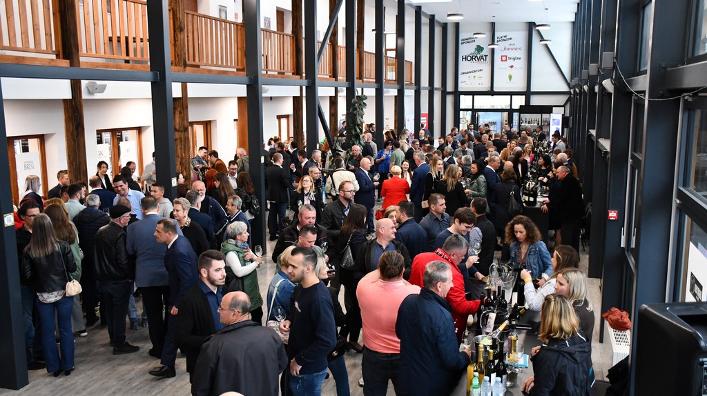 Urbanovo, otvorenje Urbanovo, otvorenje