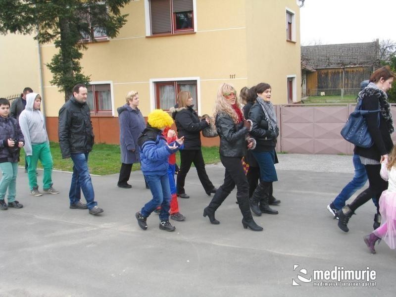 slika0047