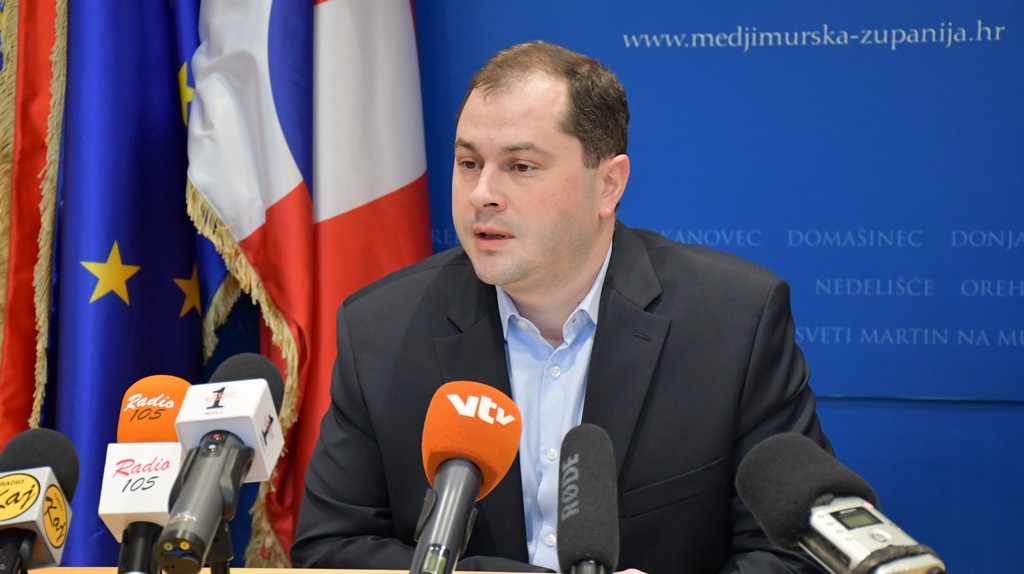 BESPOVRATNA SREDSTVA Za obnovljive izvore energije u obiteljskim kućama Međimurska županija osigurala 60.000 eura BESPOVRATNA SREDSTVA Za obnovljive izvore energije u obiteljskim kućama Međimurska županija osigurala 60.000 eura