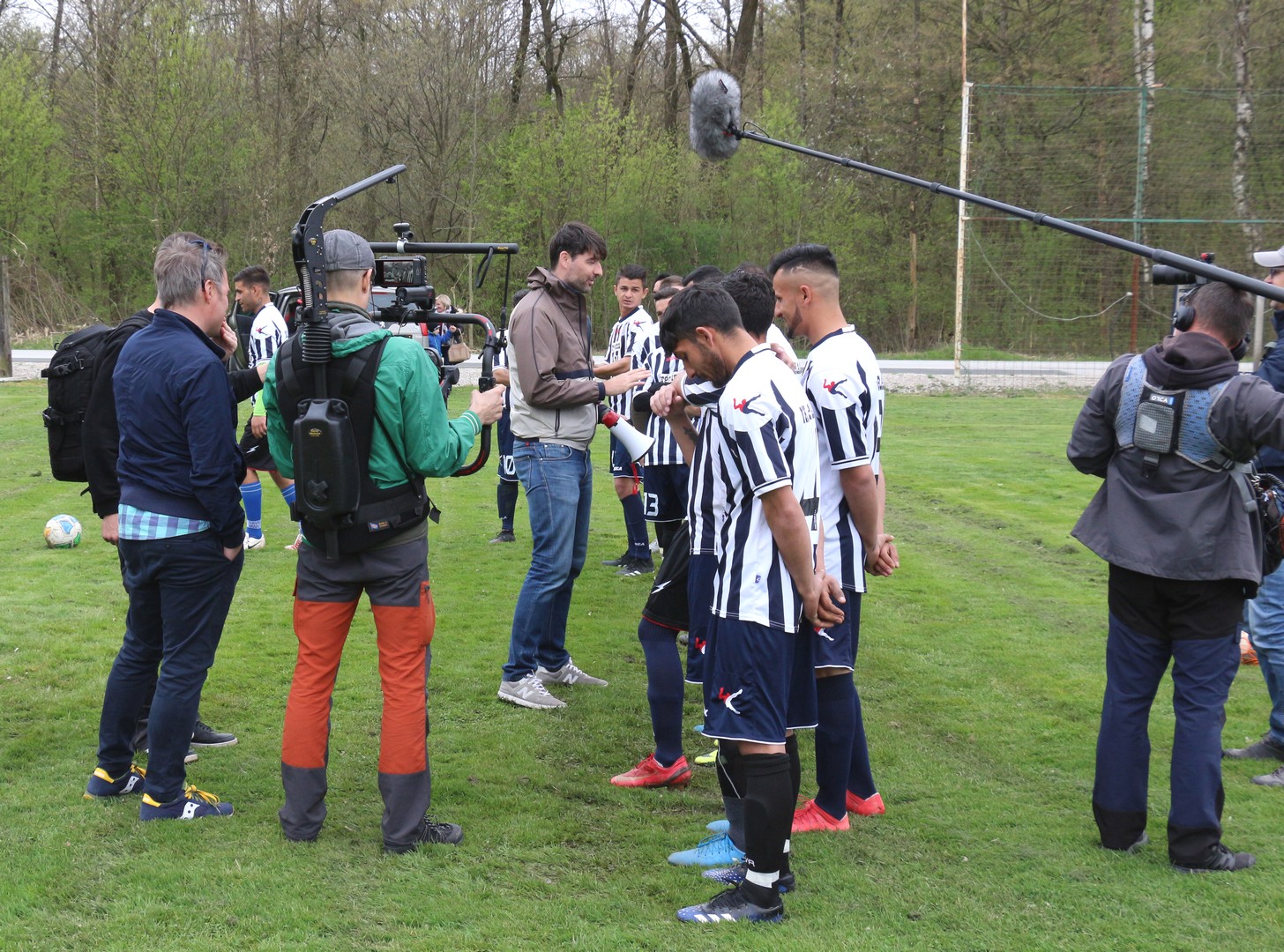 Vatrena atmosfera u Badličanu: Svi su došli vidjeti Vedrana Ćorluku u dresu Paraga