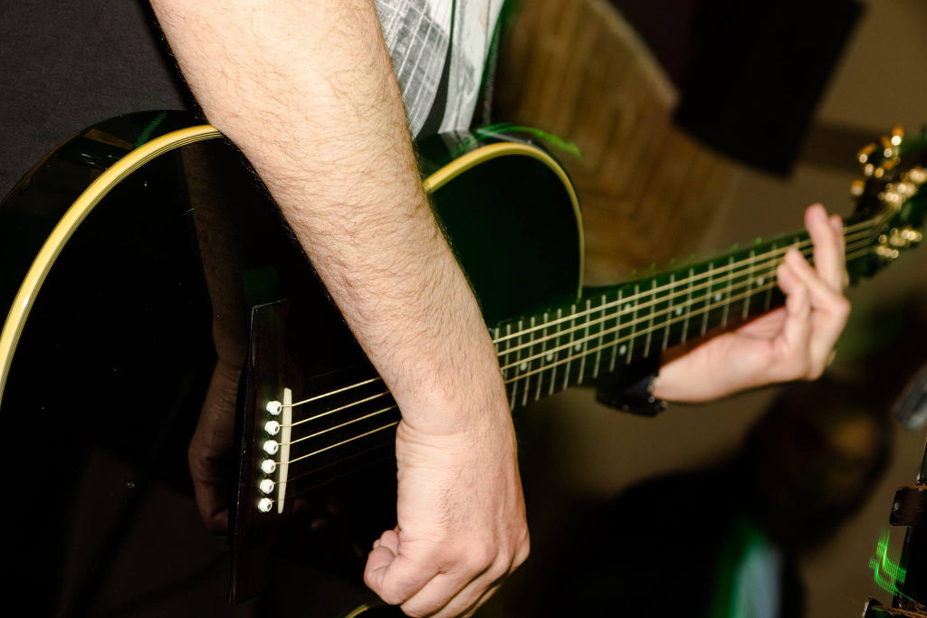 1791718114118483288589344537516