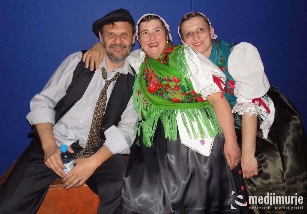 lijepomnasom0026905514