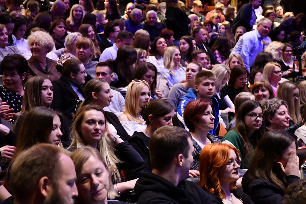 BILO JE SAVRŠENO Čakovečki gimnazijalci priredili pravu glazbenu rapsodiju