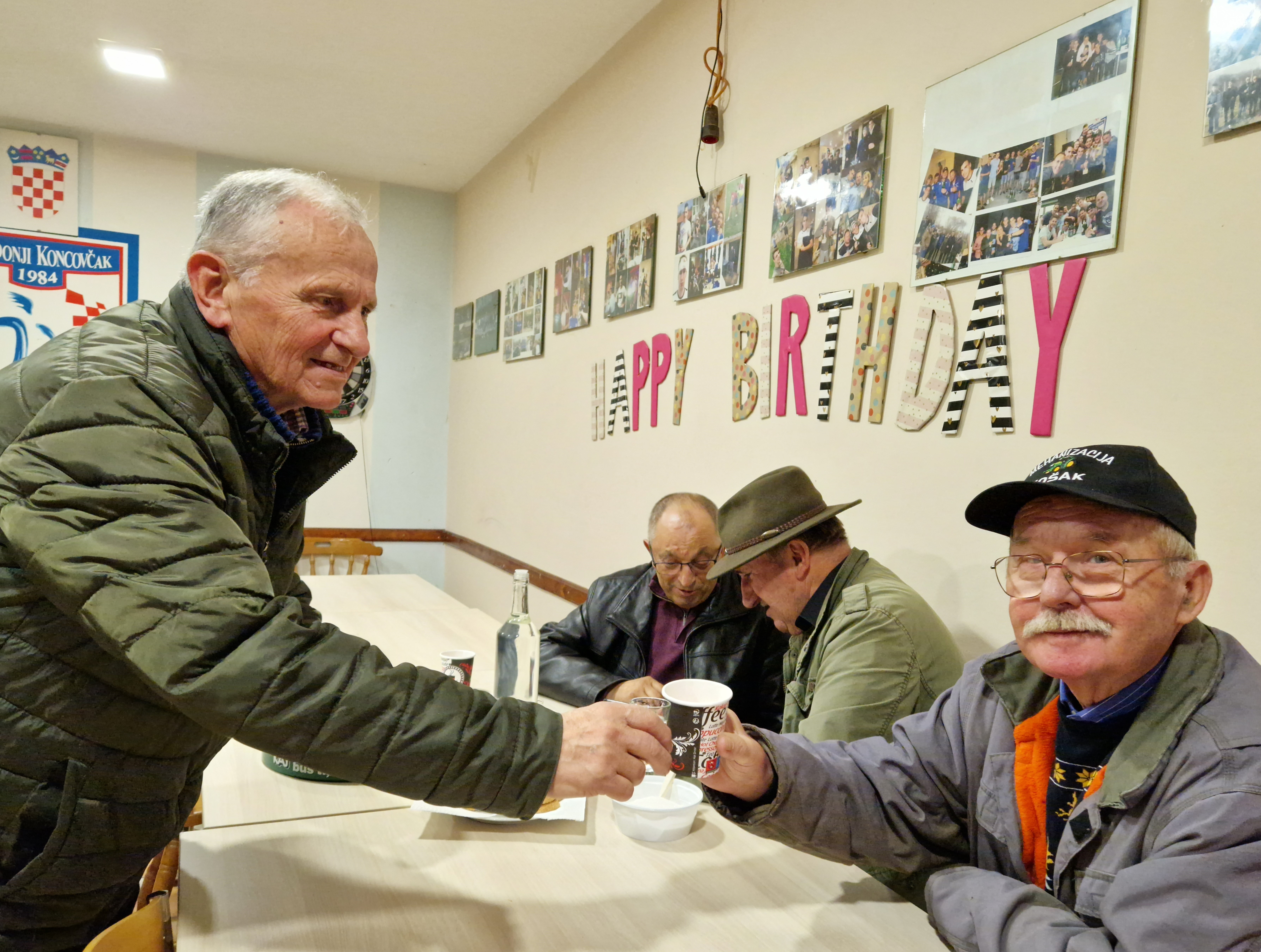 DONJI KONCOVČAK Ne propustite predbožićnu čajanku