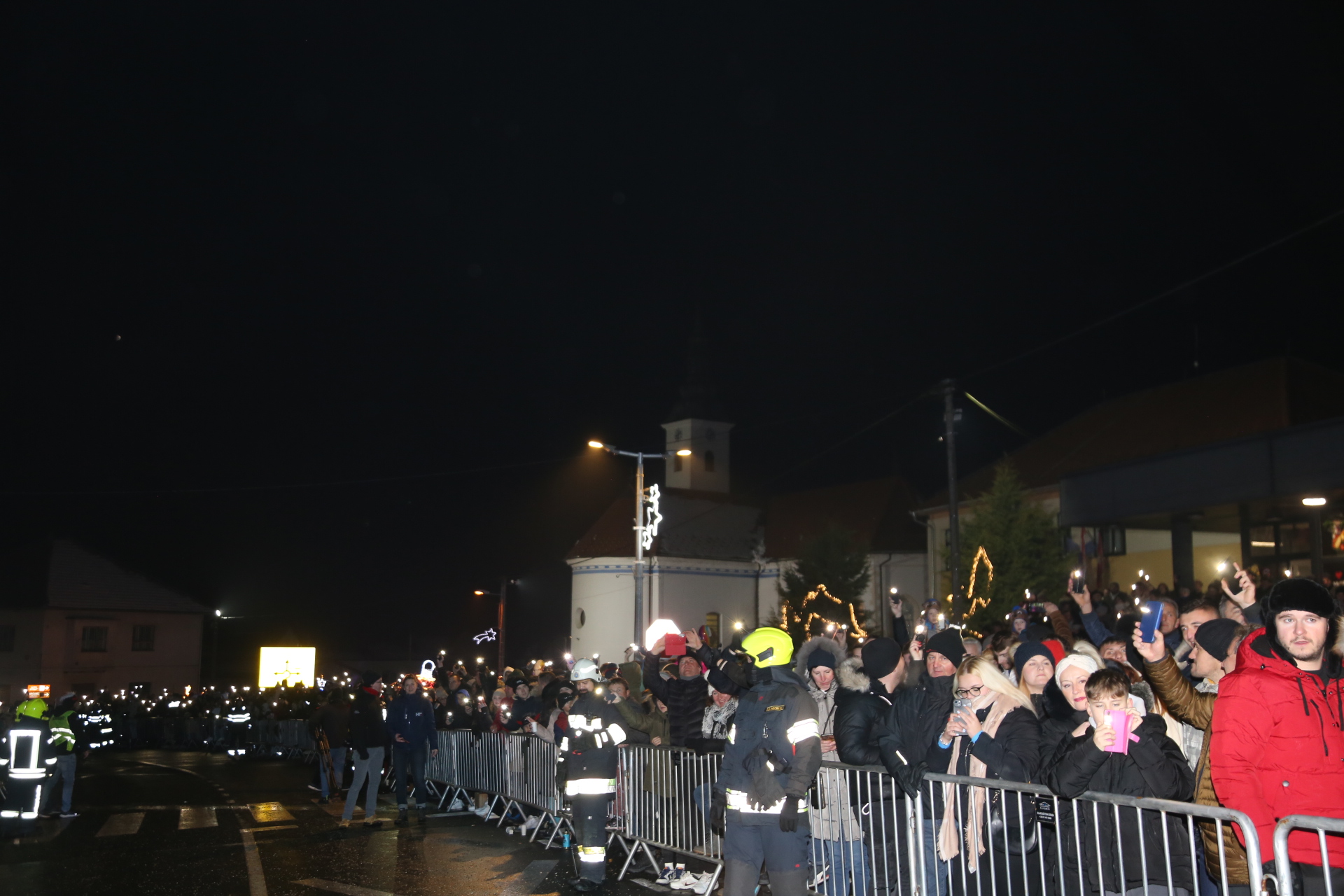 BILO JE ZANIMLJIVO Svetomartinski Krampuslauf opet oduševio brojne posjetitelje BILO JE ZANIMLJIVO Svetomartinski Krampuslauf opet oduševio brojne posjetitelje