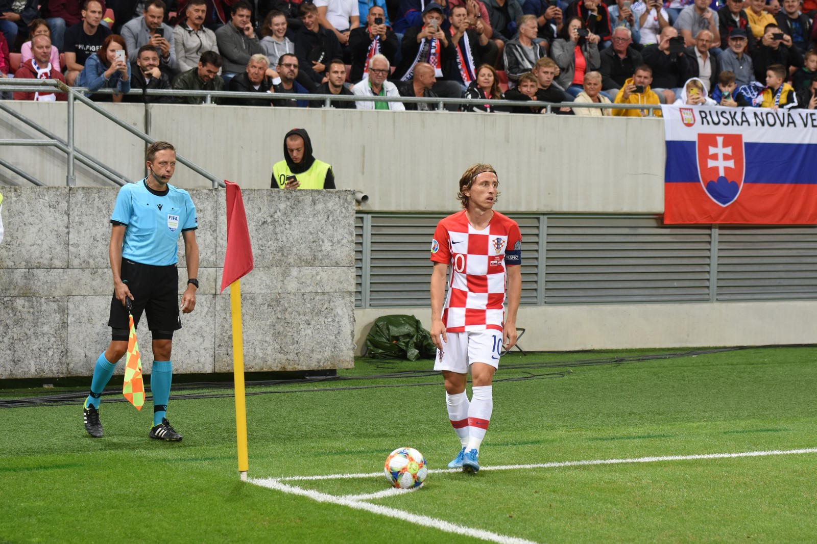 Image 3833549 (auto) Image 3833549 (auto)