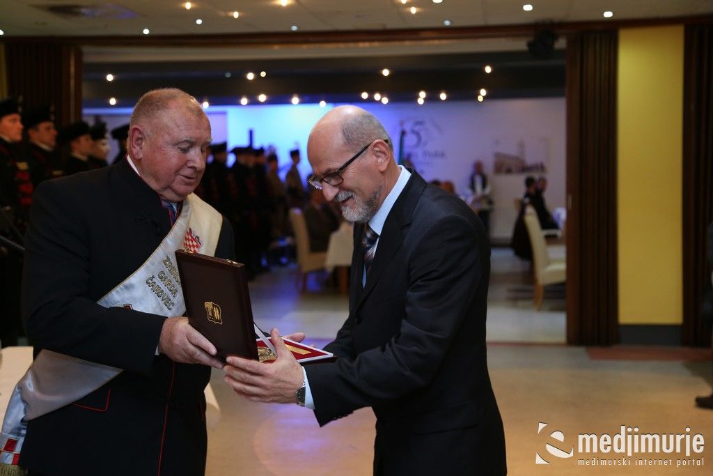 pravazena00103780860