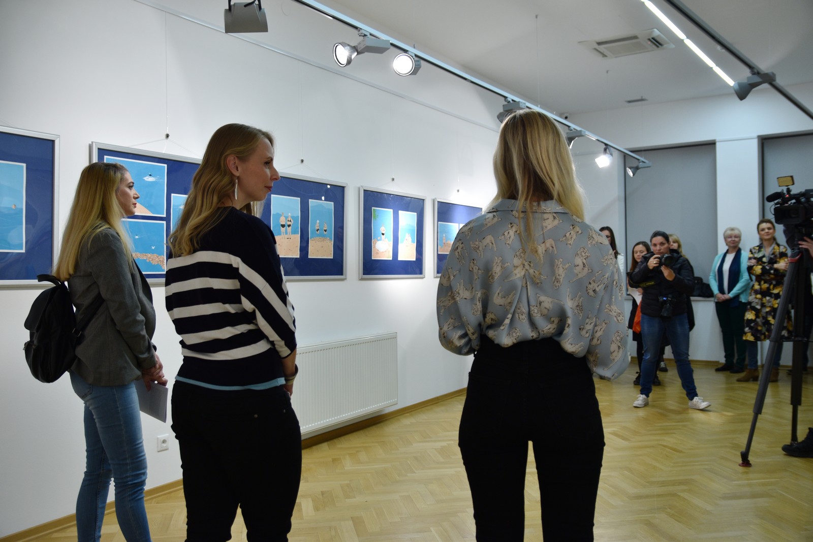 PRELOG Otvorena samostalna izložba ‘Godišnji’ akademske umjetnice Marine Ćorić