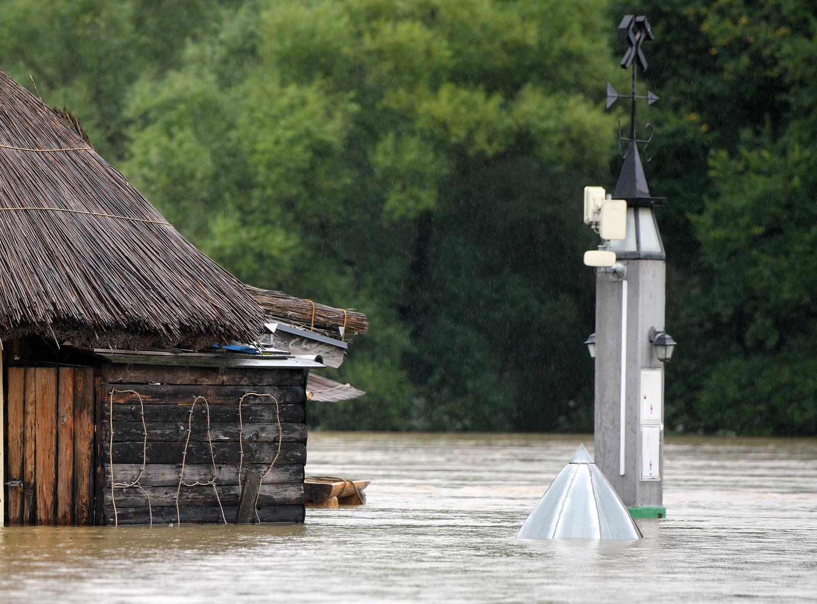 FOTO Mura dostigla nevjerojatnih 537 cm