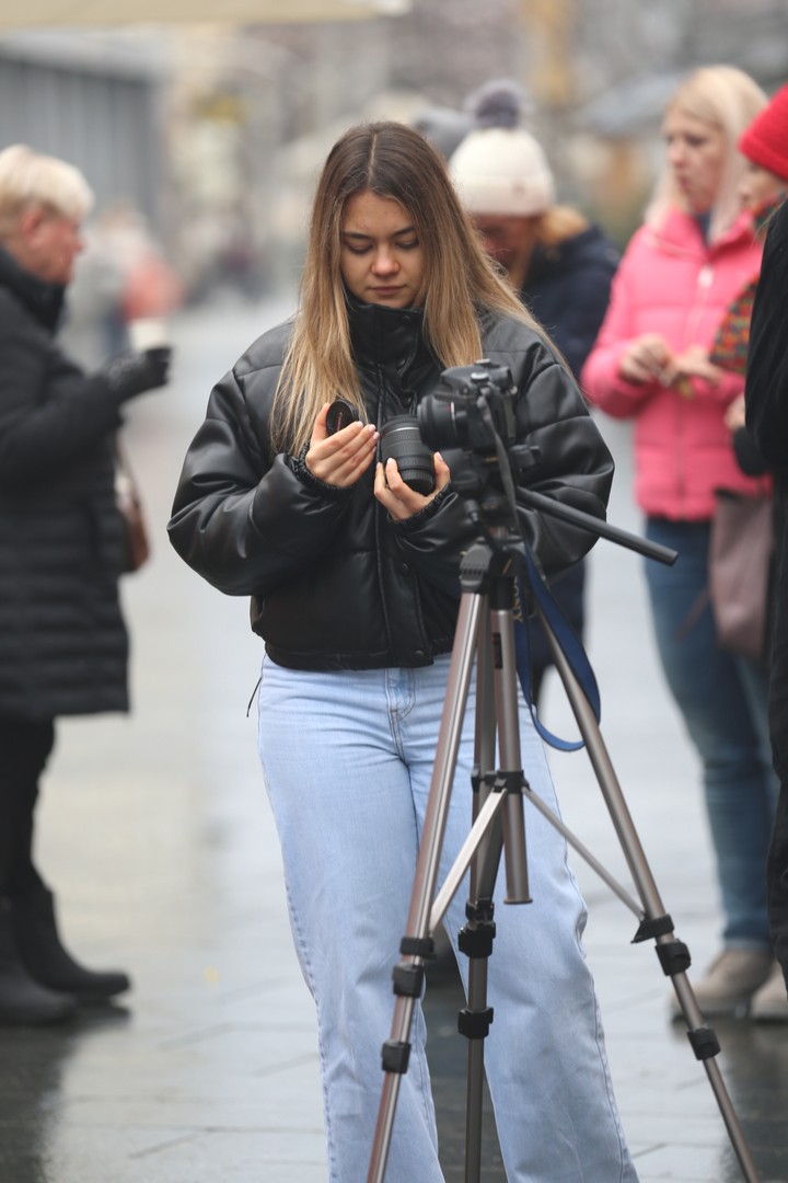 KLIKOM PO ČAKOVCU Bliži se Božić – prava blagdanska atmosfera u centru Čakovca