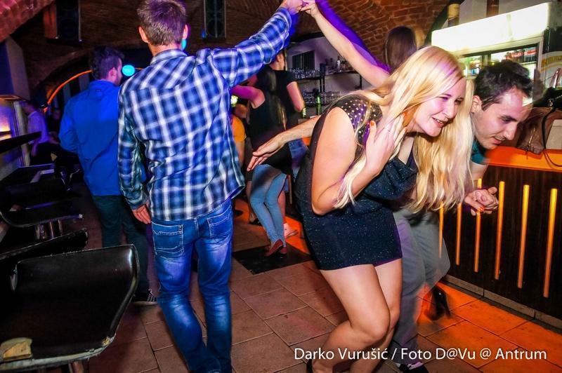 slika00032 Antrum (Petak, 27.6.2014.)