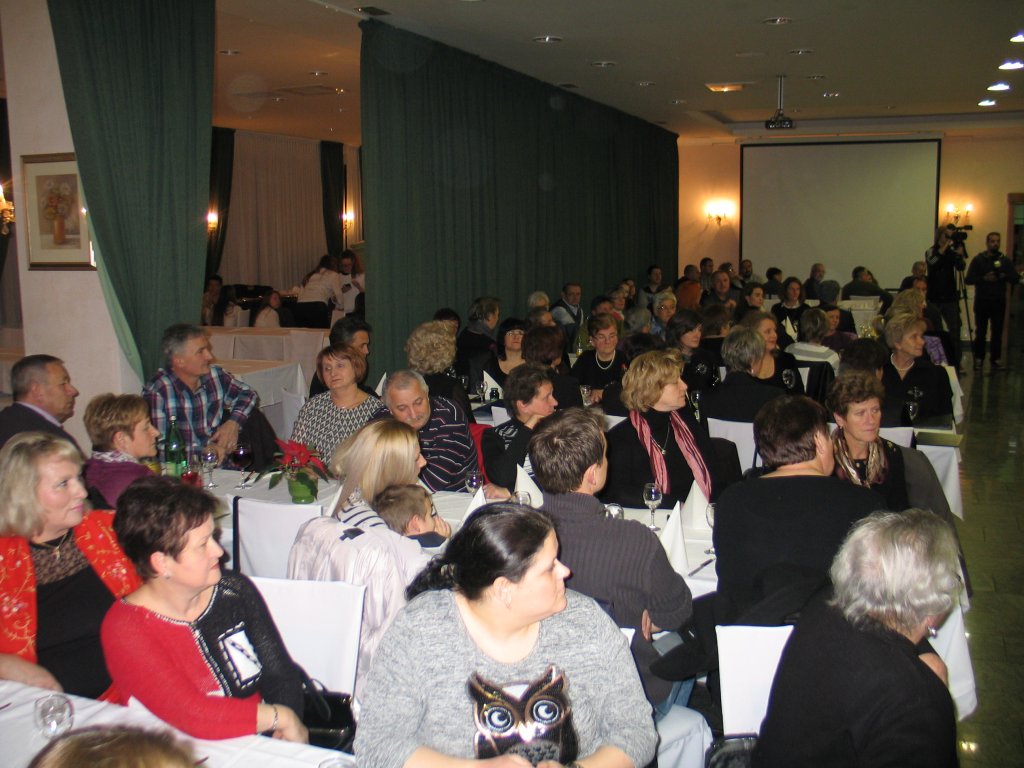 2vecerpoezije004857211