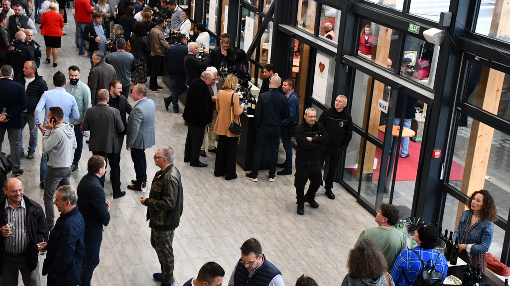 Urbanovo, otvorenje Urbanovo, otvorenje