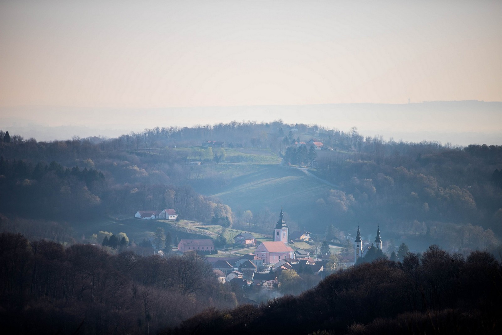 FOTO Prvi dan proljeća u Međimurju: Pogledajte predivne fotografije šetnje po Mađernikom bregu i Žabniku FOTO Prvi dan proljeća u Međimurju: Pogledajte predivne fotografije šetnje po Mađernikom bregu i Žabniku