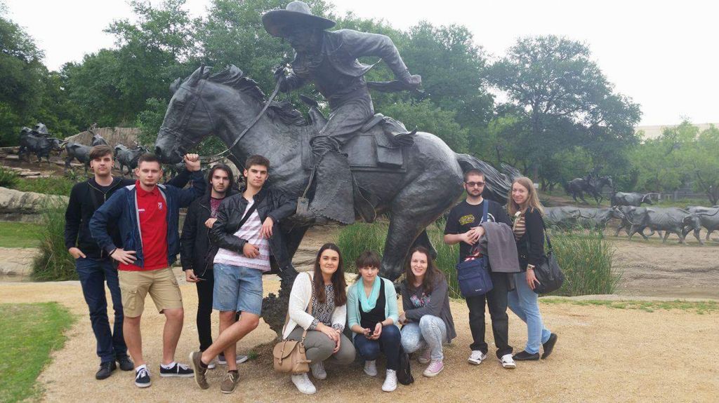 1332934610153804616754790345835