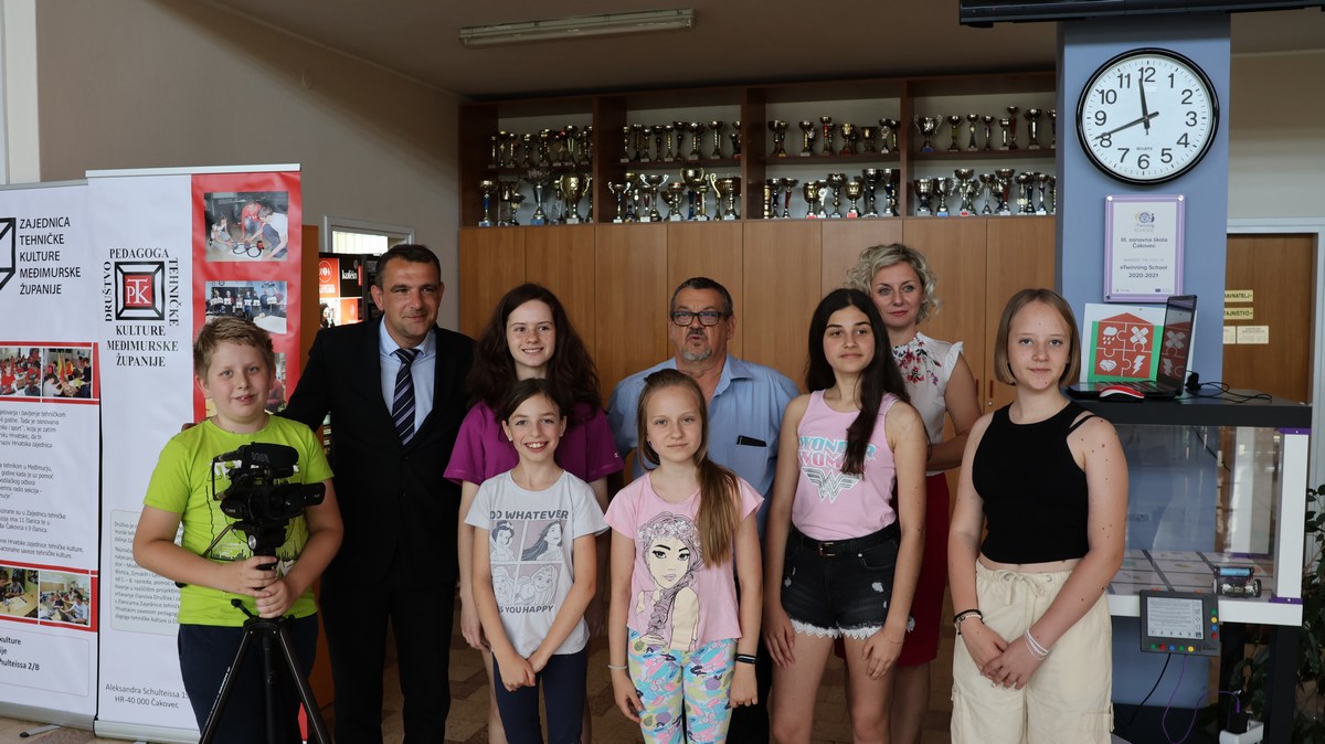 Stotinu djece na kampu tehničke kulture