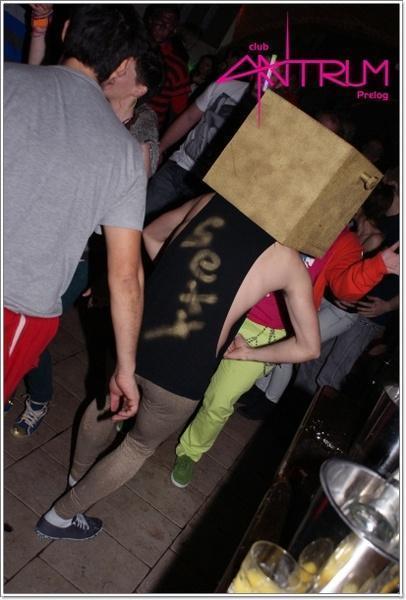 slika0054 Antrum (Petak i subota, 8. i 9.2.2013) slika0054 Antrum (Petak i subota, 8. i 9.2.2013)