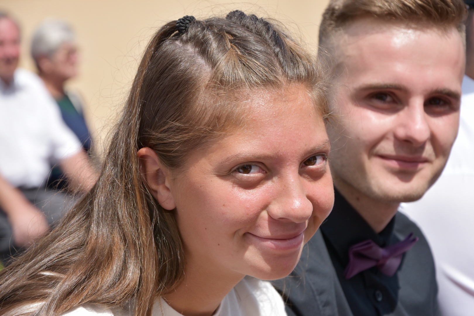 Sveta potvrda u Orehovici: Krizmanicima sakrament podijelio biskup u miru mons. Josip Mrzljak Sveta potvrda u Orehovici: Krizmanicima sakrament podijelio biskup u miru mons. Josip Mrzljak