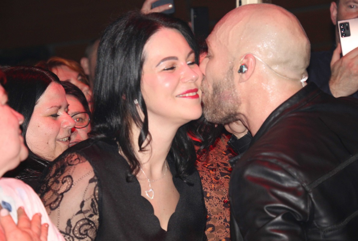 Neda Ukraden i grupa Vigor