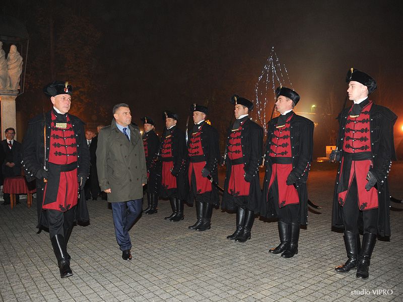 324113780dsc5291467628