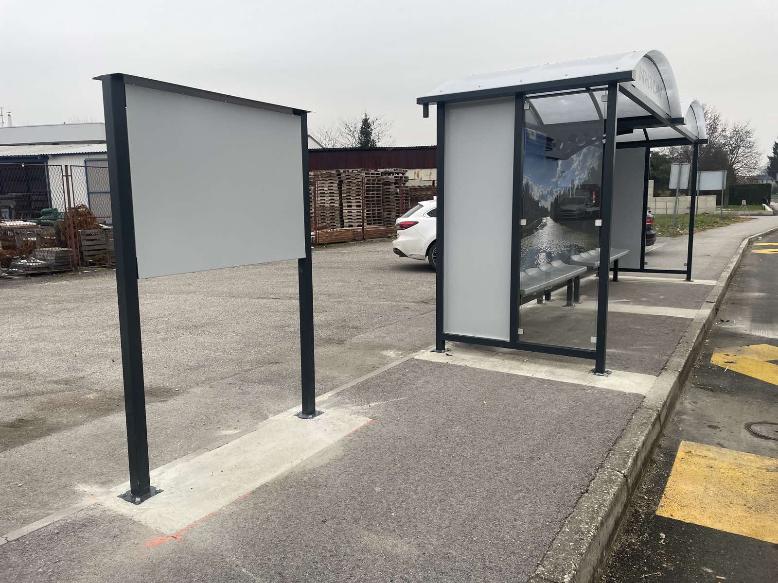 Sveti Martin na Muri, autobusne nadstrešnice