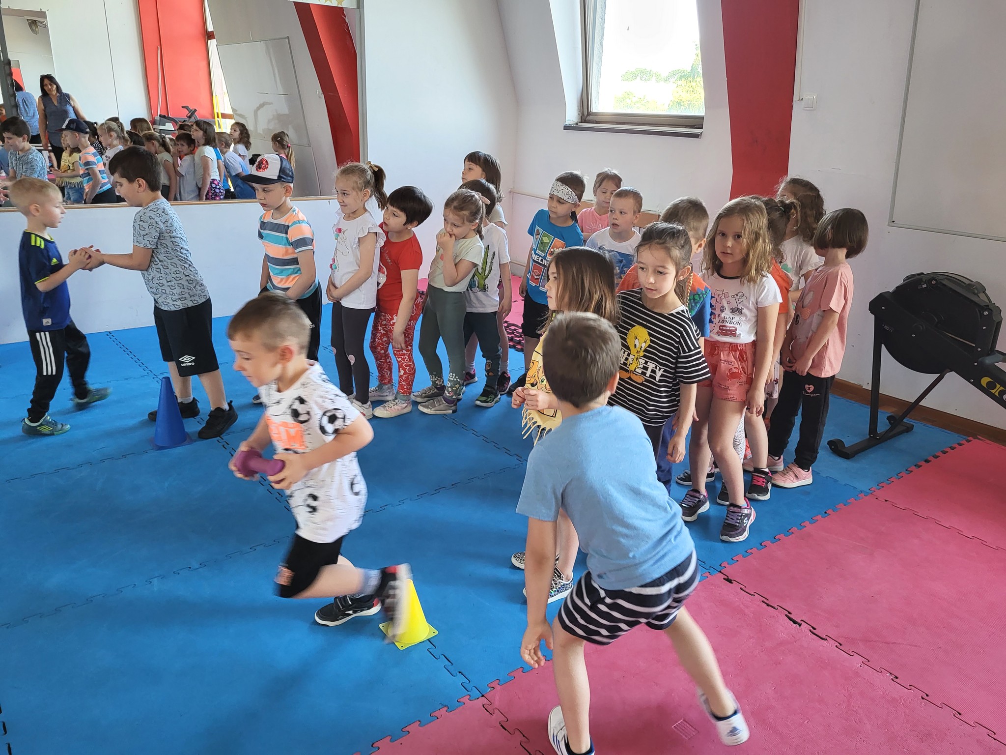 IZLET U VARAŽDIN Mališani iz vrtića Cvrčak posjetili fitness centar