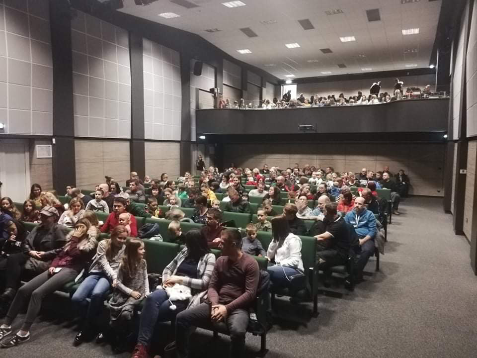 Predstava Kerekesh Teatra ‘Bibi i Bubi’ razveselila djecu u Murskom Središću