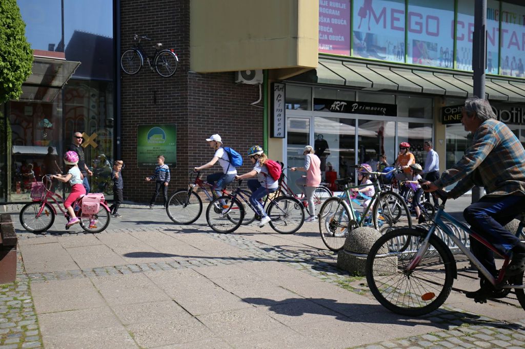 3108415910214862638136452815409