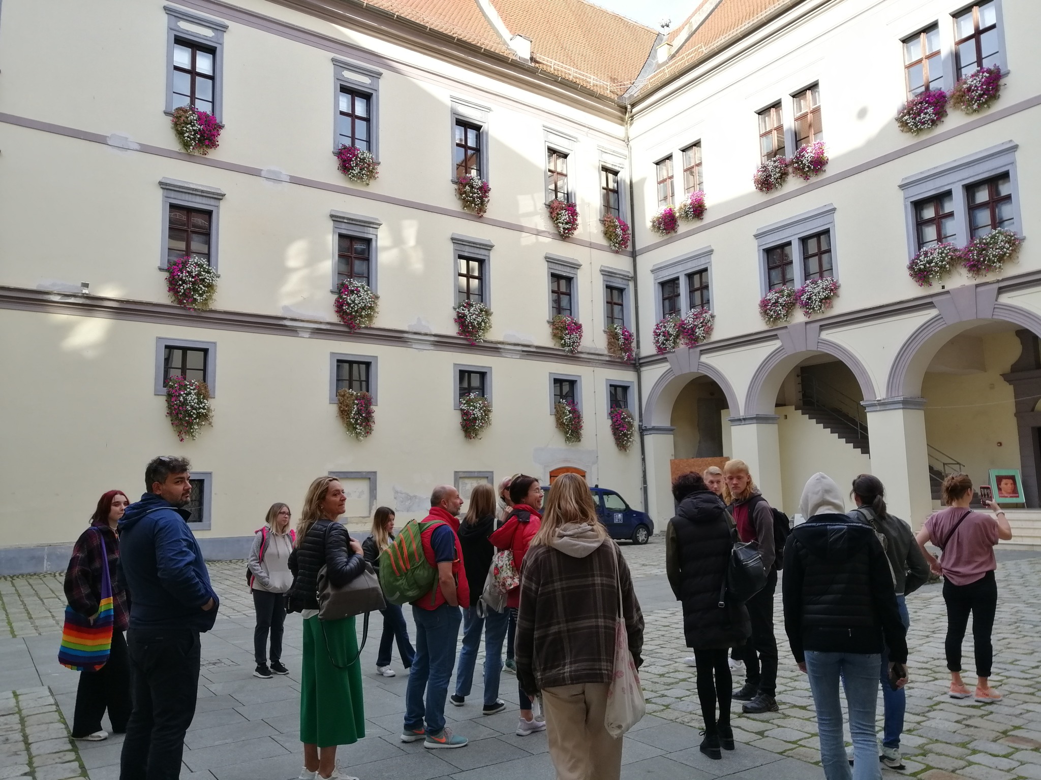 GOSPODARSKA ŠKOLA ČAKOVEC Ugostili učenike i profesore iz Norveške, Islanda, Mađarske, Italije i Slovenije GOSPODARSKA ŠKOLA ČAKOVEC Ugostili učenike i profesore iz Norveške, Islanda, Mađarske, Italije i Slovenije