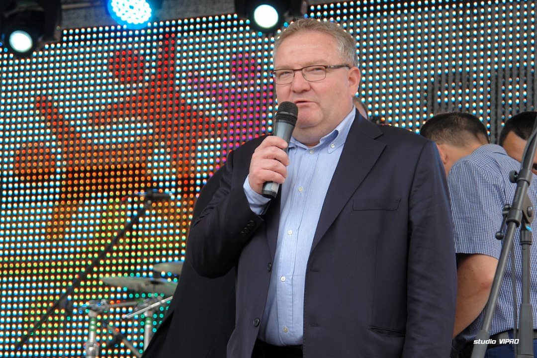 288711900dsc00707326630