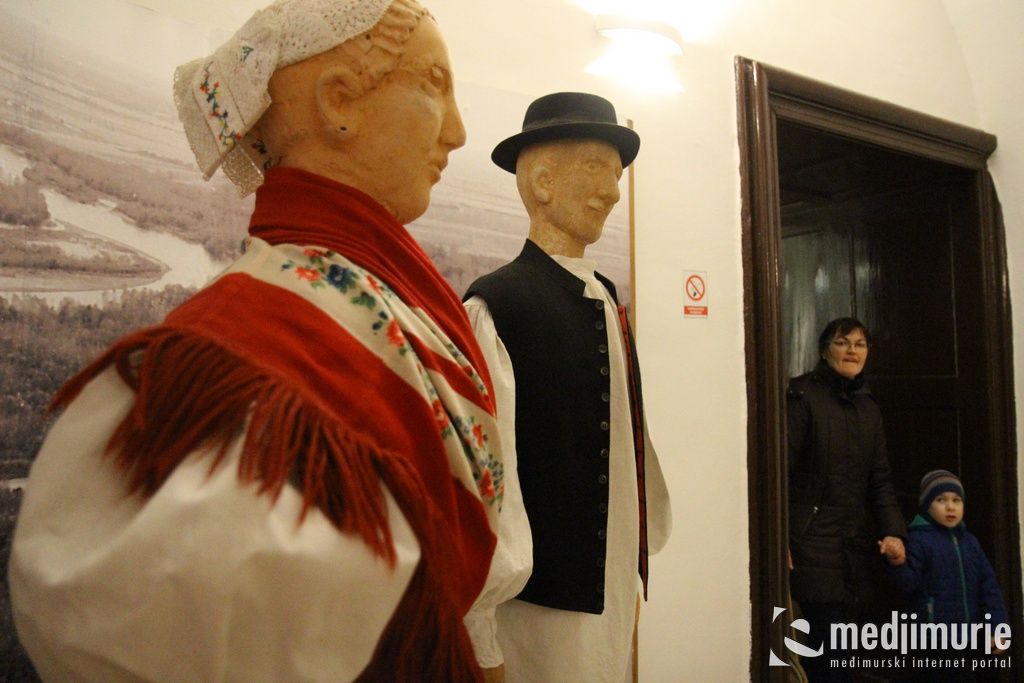 nocmuzejacakovec0077526259