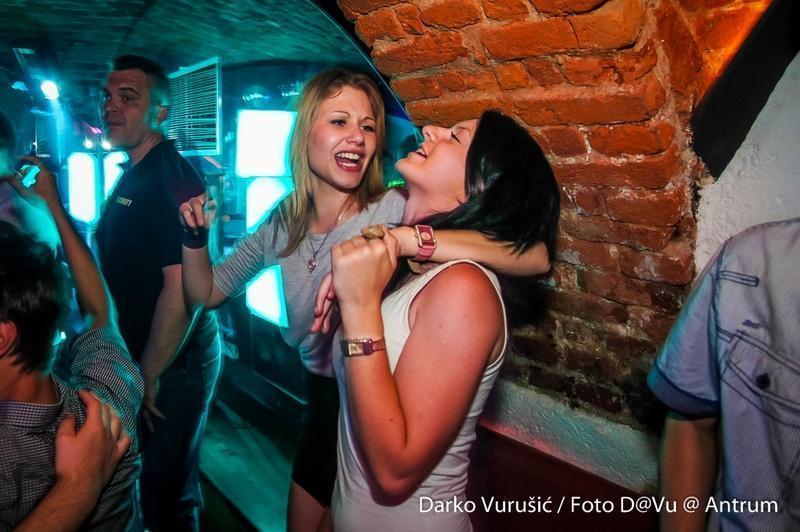 slika00019 Antrum (Subota, 28.6.2014. – Sandra Afrika)