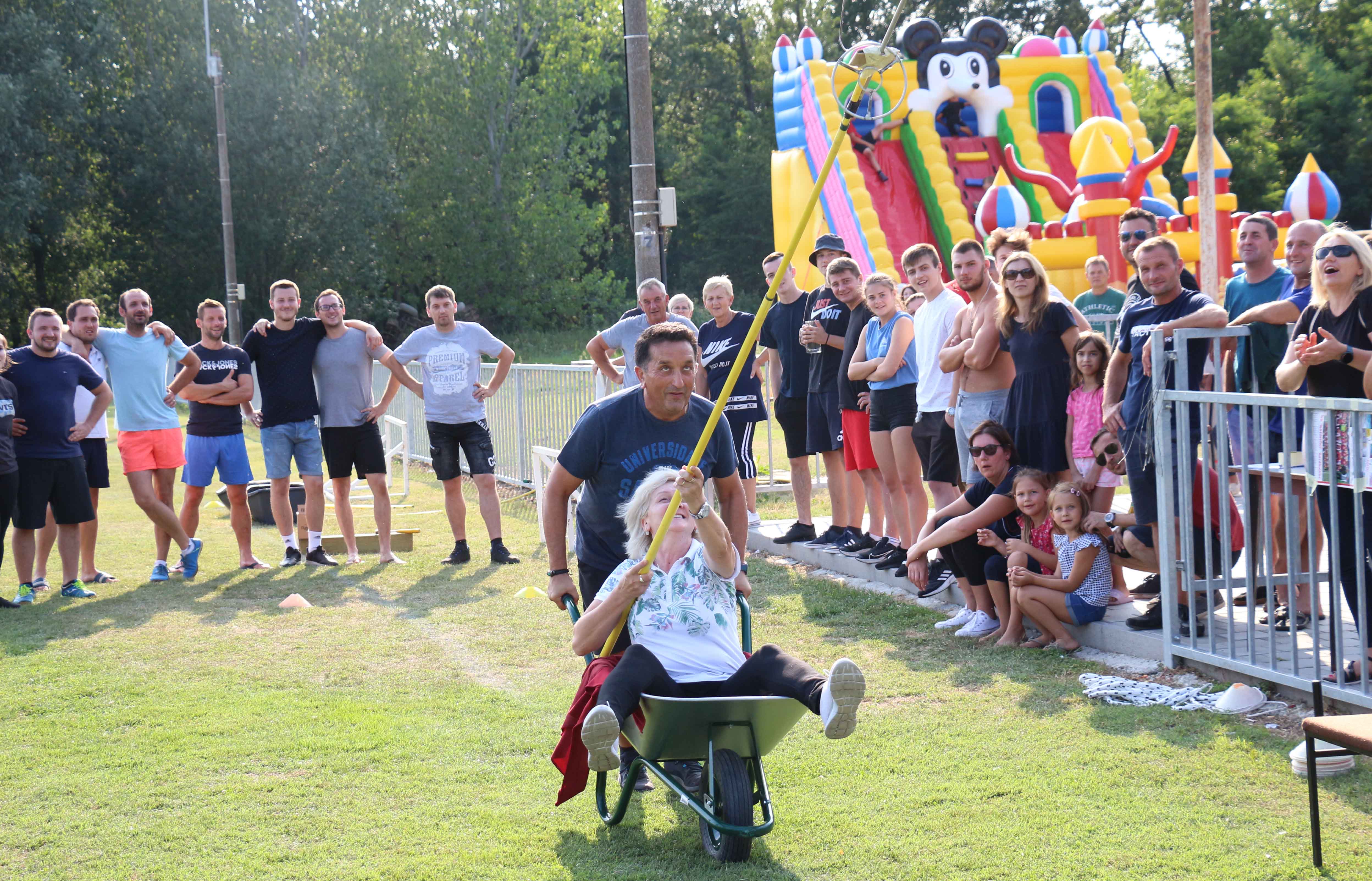 Seoske igre u Gardinovcu