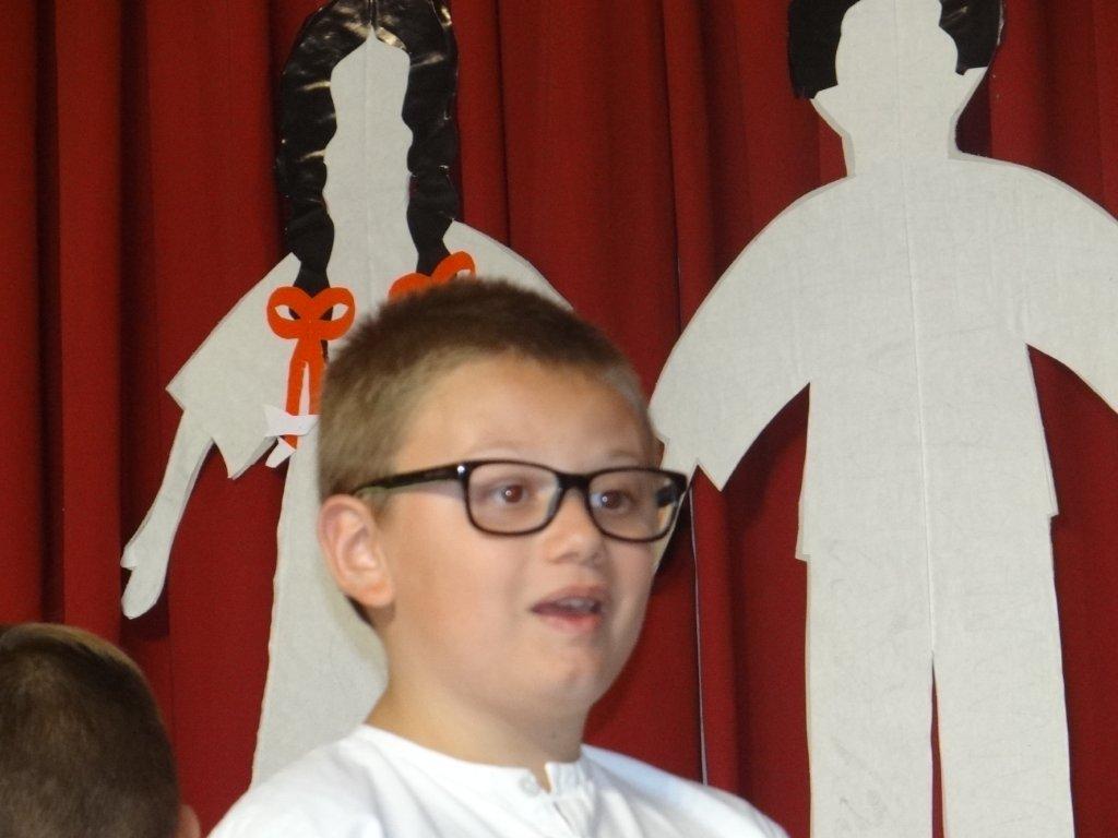 Prvi dječji folklorni susreti u Žiškovcu