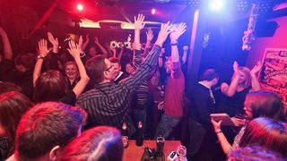 slika0025 Podroom (Srijeda, 26.12. – Bajaga tribute band)