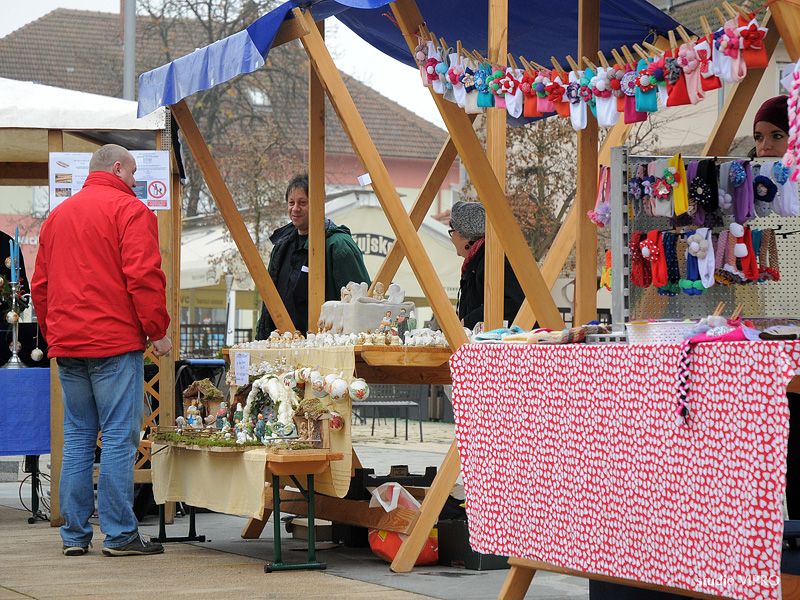 325713860dsc0973444384