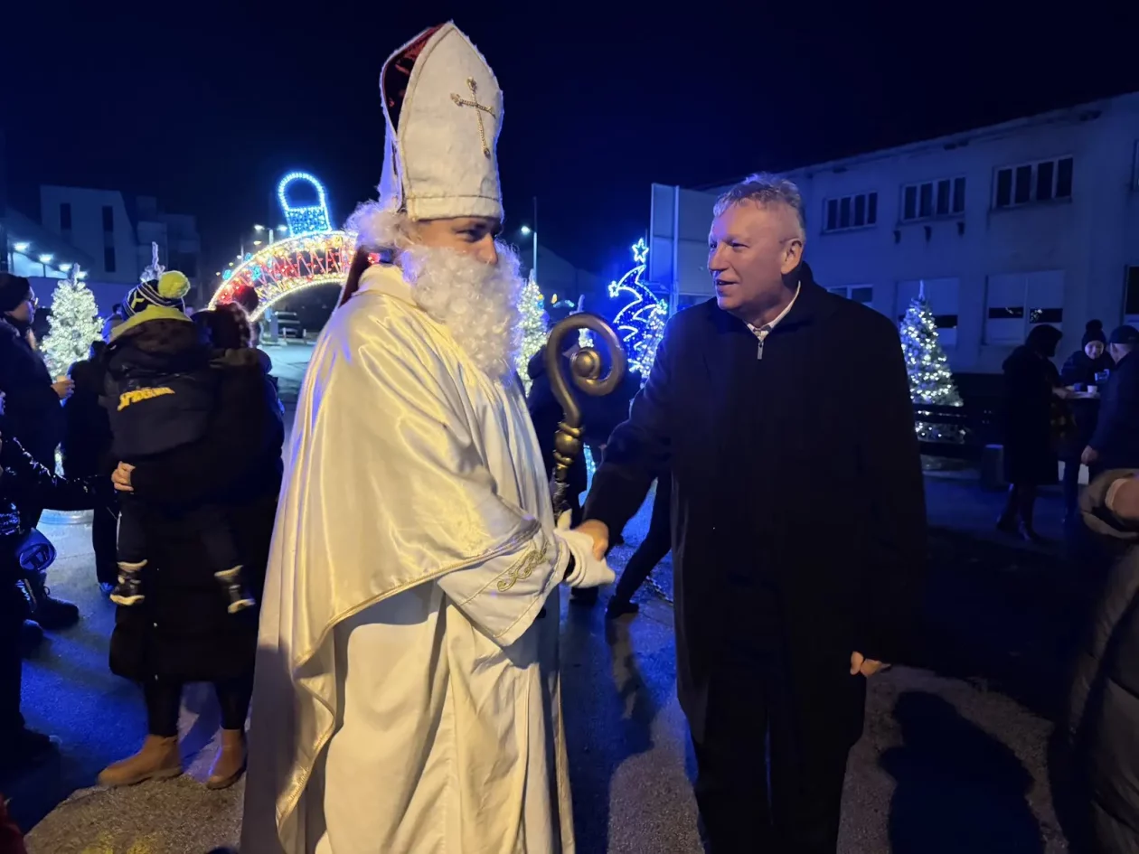 advent-2-svijaca-SVMNM-86 SVETI MARTIN NA MURI (1)