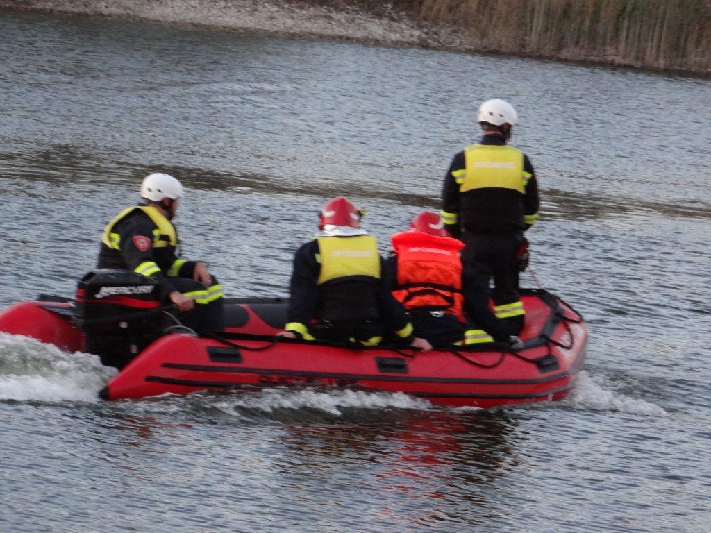 Vatrogasna vježba na obali Mičigen jezera
