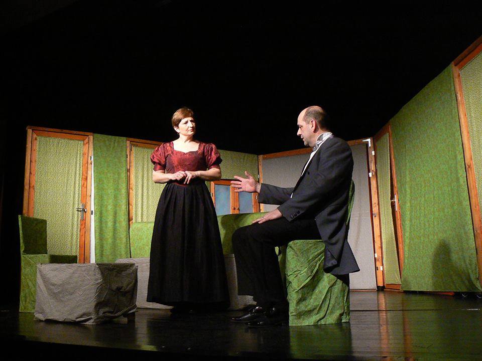 1274448043233285029536317433079