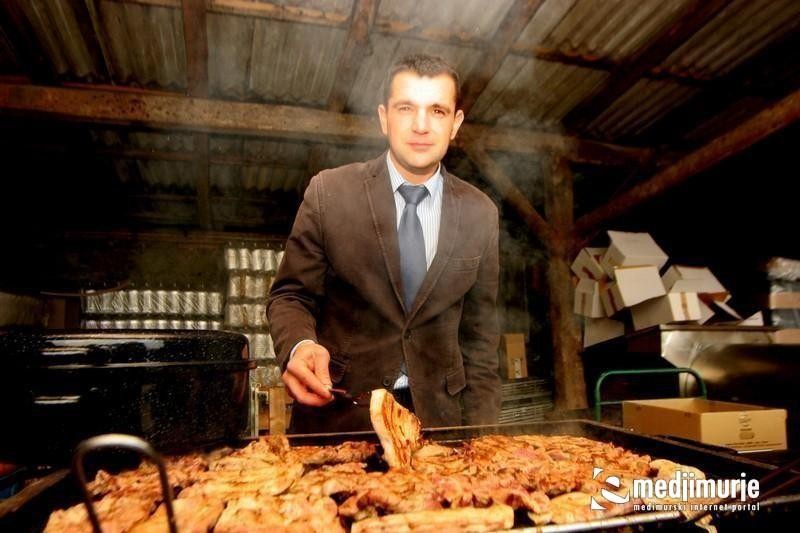 Županov domjenak za novinare (Utorak, 27.12.2011) matija posavec roštilja