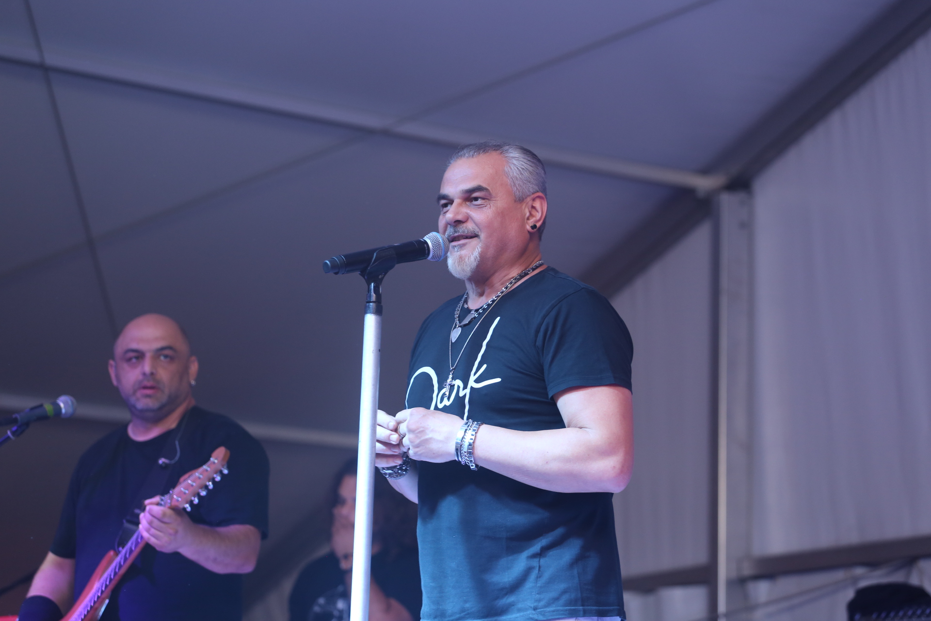 LJETO UZ MURU Pero Galić i Opća opasnost svojim hitovima oduševili publiku u Murskom Središću LJETO UZ MURU Pero Galić i Opća opasnost svojim hitovima oduševili publiku u Murskom Središću